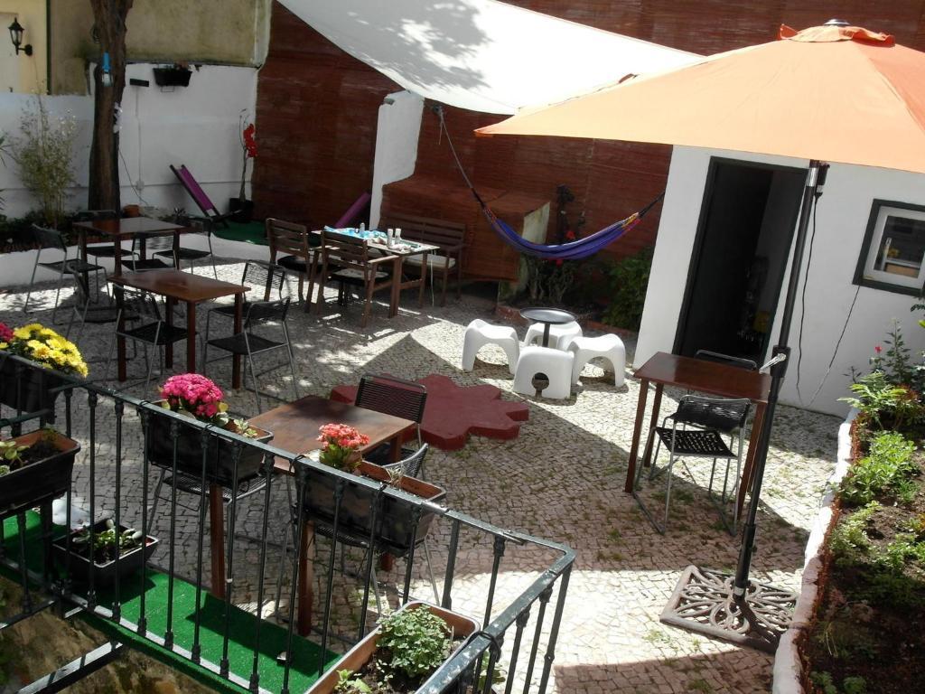 Hostel Graca 28 Lisbon Exterior photo